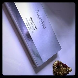 Natura Bisse Diamind instant Glow